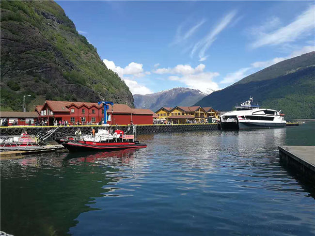 北歐+俄羅斯14日游集錦 挪威伏拉歐姆小鎮(zhèn)、挪威王宮和奧斯陸生命主題公園